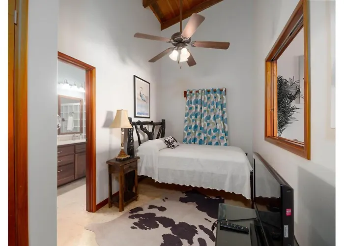 Residences At Barrier Reef 1-2c Oceanfront 2 Bedroom By Floreo *