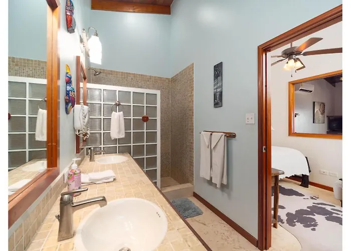 Residences At Barrier Reef 1-2c Oceanfront 2 Bedroom By Floreo *