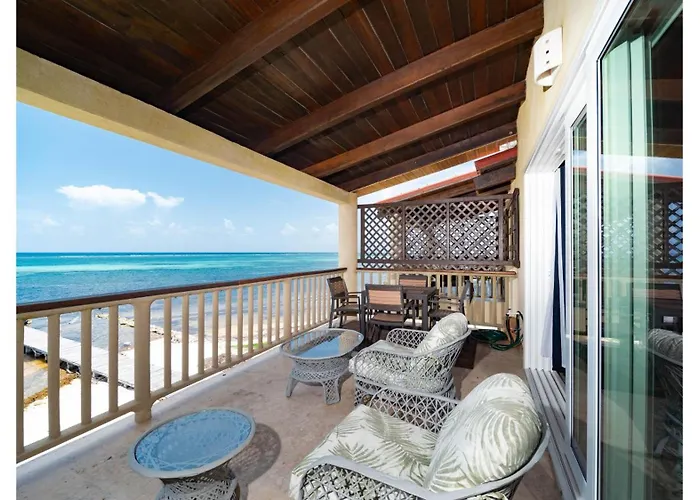 Holiday home Residences At Barrier Reef 1-2c Oceanfront 2 Bedroom By Floreo San Pedro (Ambergris Caye)