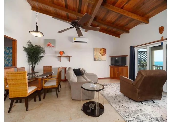 Residences At Barrier Reef 1-2c Oceanfront 2 Bedroom By Floreo Holiday home San Pedro (Ambergris Caye)