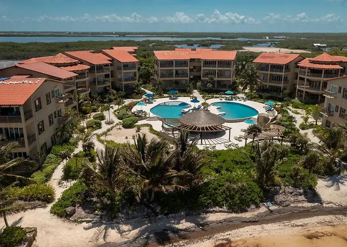Holiday home Residences At Barrier Reef 1-2c Oceanfront 2 Bedroom By Floreo *